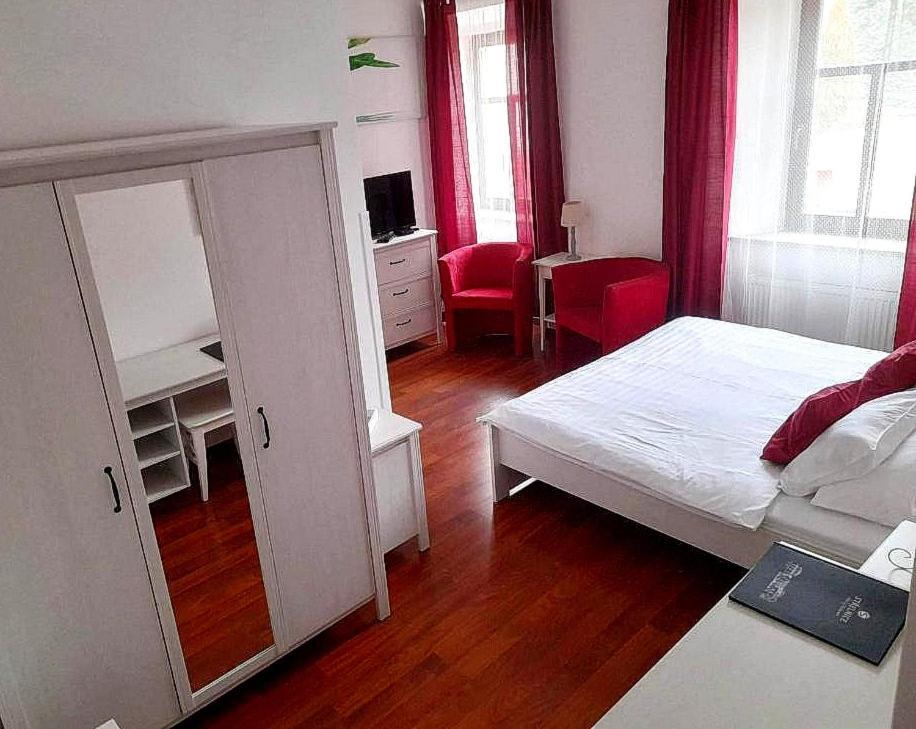 Hotel Strelnice Teplice nad Metují Dış mekan fotoğraf