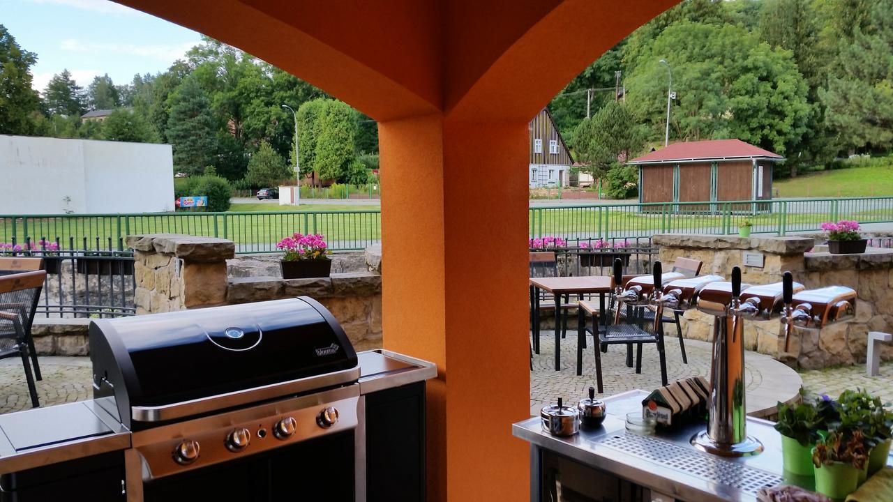 Hotel Strelnice Teplice nad Metují Dış mekan fotoğraf