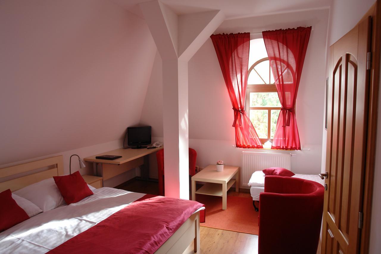 Hotel Strelnice Teplice nad Metují Dış mekan fotoğraf